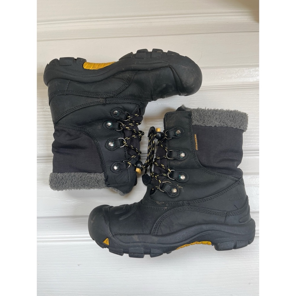 Keen Kids Warm Basin Boots Size 3